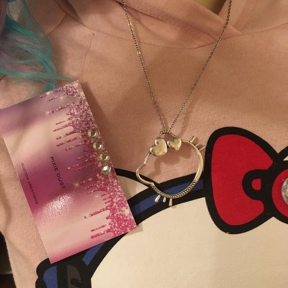 Adorbale cotton candy pink hello kitty hoodie and matching necklace! - Picture 9 of 12